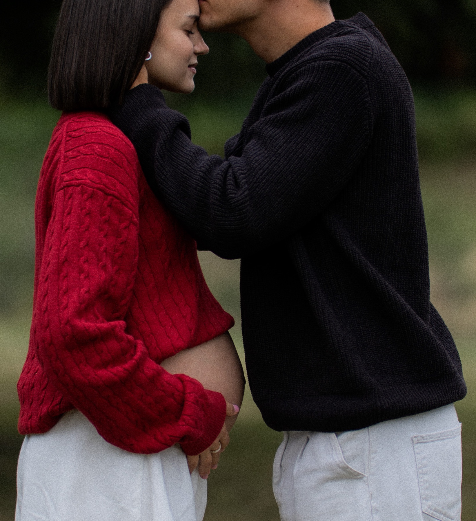 A quiet maternity portrait detail